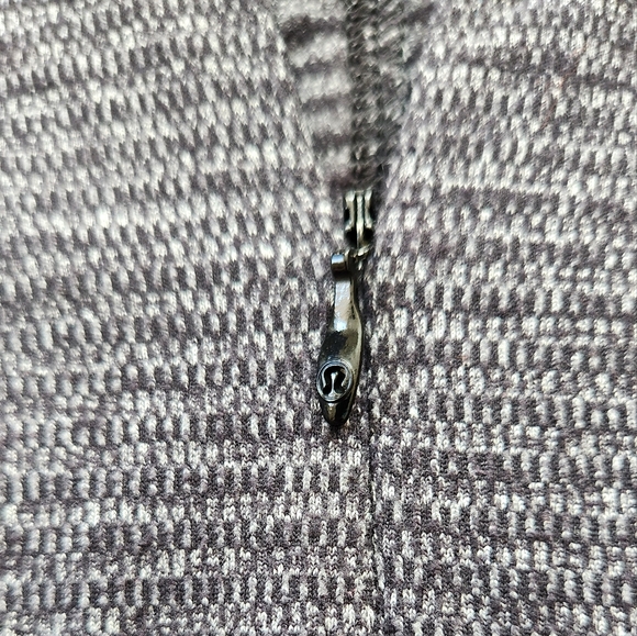 Lululemon Runderful 1/2 Zip Long Sleeve Pullover  Mini Check fitted Ribbed 8 - Picture 5 of 14